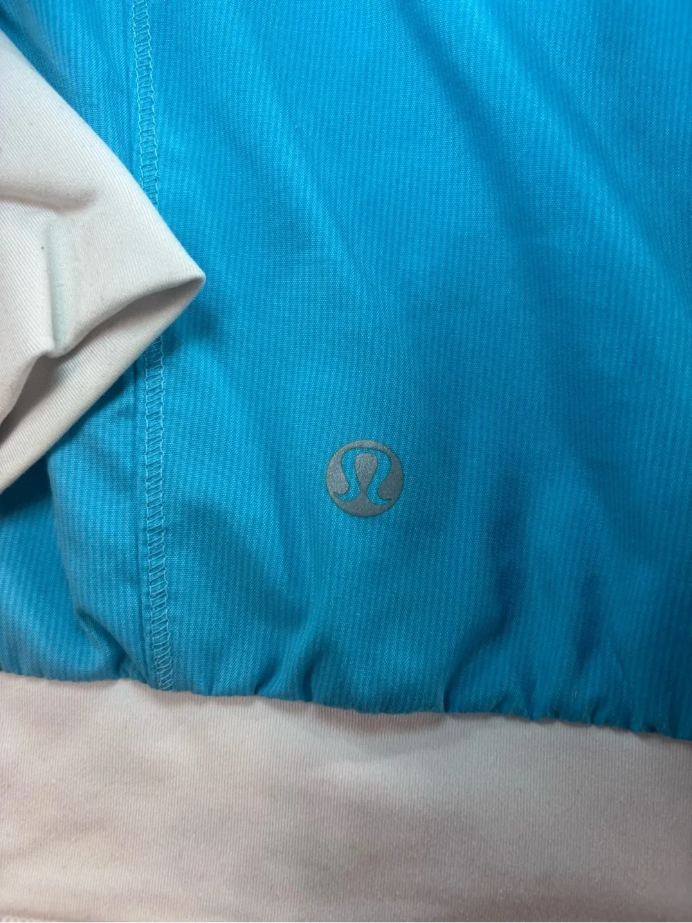 Lululemon Run Track Attack Jacket Spry Blue White Full Zip Size 6